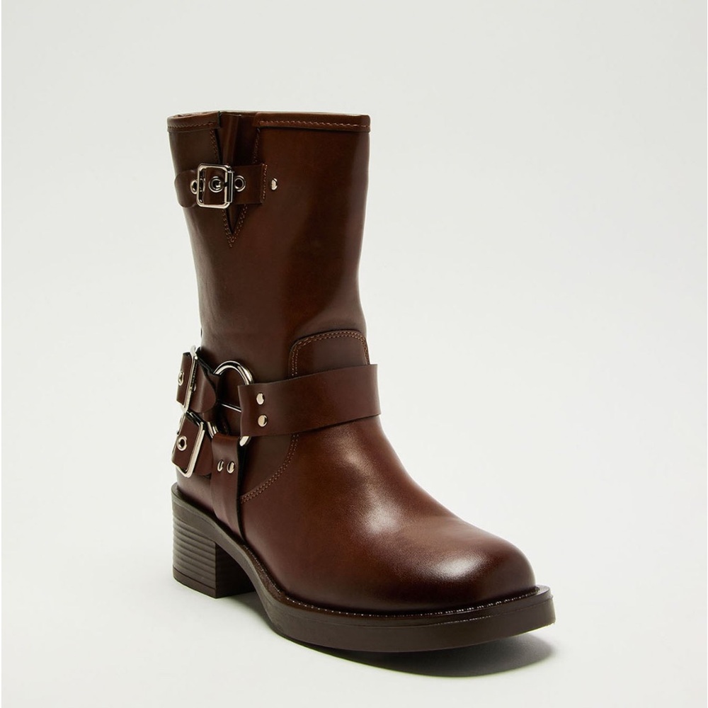Brown Leather Buckle Boots